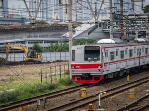 Ternyata Begini Cara Isi Bensin Kereta Api Ternyata Begini Cara Isi Bensin Kereta Api