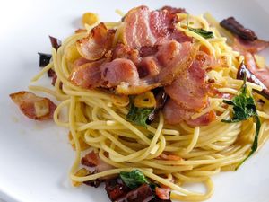 Resep Spaghetti Tumis Beef Bacon, Praktis Lezat untuk Makan Malam Resep Spaghetti Tumis Beef Bacon, Praktis Lezat untuk Makan Malam