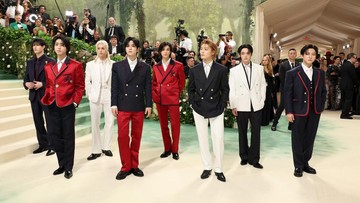 Paved The Way! Stray Kids Full Member ke Met Gala