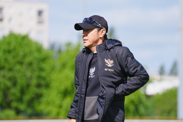 Timnas Indonesia U-23, Shin Tae-yong Timnas Indonesia U-23 menjalani latihan di Stade Leo Lagrange, Paris, Prancis, menjelang laga melawan Guinea. Tampak Pelatih Timnas Indonesia U-23 Shin Tae-yong.