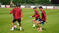 Guinea U-23 sendiri akan melawan Indonesia U-23 dalam perebutan tiket berlaga di Olimpiade 2024 Paris. Pertandingan itu mempertemukan dua tim peringkat 4 dari Asia vs Afrika. Laga digelar di Clairefontaine pada Kamis (9/5) waktu setempat. (Foto: Dok. PSSI)