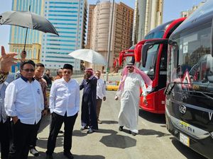 Cuaca saat Puncak Haji Diprediksi Capai 50 Derajat C, Ini Pesan Menag ke Jemaah