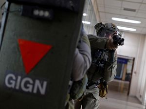 Aksi Pasukan Elit Prancis Simulasi Pengamanan Olimpiade 2024