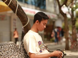 TikToker Ali Azhar D Rilis Lagu Jazz Seputar Kasus Korupsi