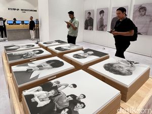 Ada Hadiah Eksklusif Edisi FESTA di BTS POP UP: MONOCHROME JKT! Ada Hadiah Eksklusif Edisi FESTA di BTS POP UP: MONOCHROME JKT!