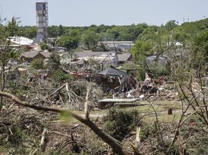 Penampakan Hancurnya Oklahoma AS Seusai Diterjang Tornado Penampakan Hancurnya Oklahoma AS Seusai Diterjang Tornado