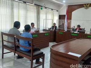 Jual Sate-Rawon Anjing, Pemilik Warung di Buleleng Divonis Dua Bulan Kurungan Jual Sate-Rawon Anjing, Pemilik Warung di Buleleng Divonis Dua Bulan Kurungan