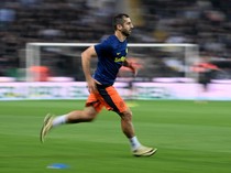 Mkhitaryan Teken Kontrak Baru Tanpa Jaminan dari Chivu