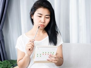 7 Penyebab Haid Datang Terlambat yang Bukan karena Kehamilan 7 Penyebab Haid Datang Terlambat yang Bukan karena Kehamilan