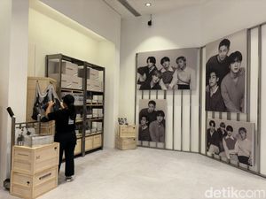 ARMY Merapat! Ini Cara Antre Masuk BTS POP UP MONOCHROME di Jakarta ARMY Merapat! Ini Cara Antre Masuk BTS POP UP MONOCHROME di Jakarta