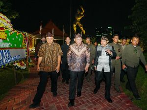 Kapolri Kagum dengan Kraton Majapahit Jakarta yang Digagas Hendropriyono Kapolri Kagum dengan Kraton Majapahit Jakarta yang Digagas Hendropriyono