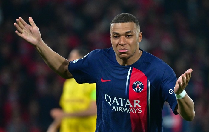 PARIS, FRANCE - MAY 7: Kylian Mbappé of PSG reacts during the UEFA Champions League semi-final second leg match between Paris Saint-Germain and Borussia Dortmund at Parc des Princes on May 7, 2024 in Paris, France. (Photo by Christian Liewig - Corbis/Getty Images)
