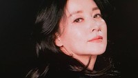 Lee Young Ae Bagikan Rutinitas Skincare, Caranya Hemat Produk Jadi Sorotan