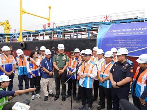 Momen Zulhas Sita Kapal Tanker Rp 50 Miliar Momen Zulhas Sita Kapal Tanker Rp 50 Miliar