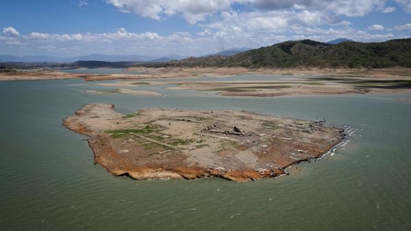 Panas Ekstrem Bikin Kota yang Tenggelam di Filipina Muncul Kembali