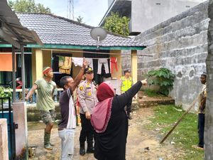 Pagar Beton Rumah Tetangga Roboh, Nurmala Tewas Tertimpa Saat Tidur Pagar Beton Rumah Tetangga Roboh, Nurmala Tewas Tertimpa Saat Tidur