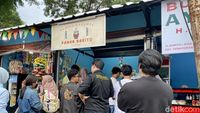Viral Diantre! Manis Lembut Puding Barito dengan Paduan Saus Karamel