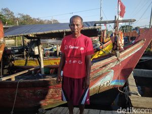 Syukur Suwarjono di Tengah Pahitnya Kehidupan Nelayan di Cirebon Syukur Suwarjono di Tengah Pahitnya Kehidupan Nelayan di Cirebon