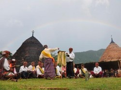 Makna dan Sejarah Upacara Penti di Manggarai NTT