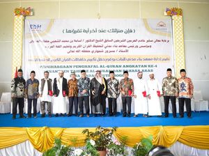 HNW Dorong Para Hafiz Amalkan Ajaran Al-Quran untuk Bangun Bangsa HNW Dorong Para Hafiz Amalkan Ajaran Al-Quran untuk Bangun Bangsa