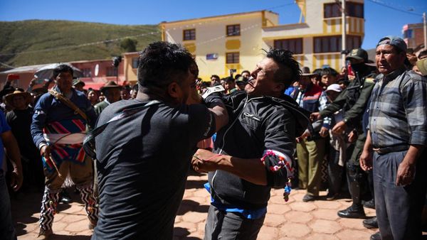 Unik, Warga Adat Bolivia Gelar Ritual Adu Tinju untuk Hasil Panen Terbaik