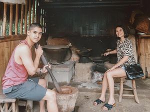 Kenangan Al Ghazali dan Alyssa Daguisse Belajar Bikin Kopi Luwak Kenangan Al Ghazali dan Alyssa Daguisse Belajar Bikin Kopi Luwak