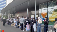 Heboh Banget! ARMY Antusias Datang ke BTS: POP-UP MONOCHROME IN JAKARTA