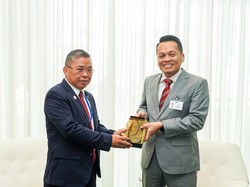 Gandeng Malaysia, RI Meretas Jalan Menjadi Hub Karbon Dunia