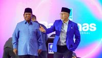 Potret Prabowo-Zulhas di Rakornas PAN