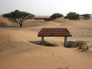 Potret Desa Hantu di Dubai yang Hampir Terkubur Pasir Potret Desa Hantu di Dubai yang Hampir Terkubur Pasir