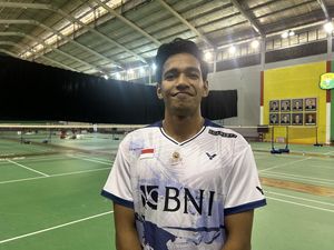 Chico Bangga Banget Lihat Aksi Ester Nurumi di Uber Cup 2024