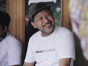 Reaksi Ipong Usai Kalah Telak dari Sugiri di 2 Survei Pilbup Ponorogo