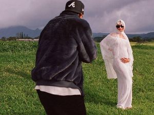 Justin Bieber Umumkan Kehamilan Hailey