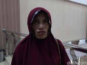 Kisah Pilu Kamaria Warga Latimojong Luwu, 8 Orang Keluarganya Tertimbun Longsor Kisah Pilu Kamaria Warga Latimojong Luwu, 8 Orang Keluarganya Tertimbun Longsor