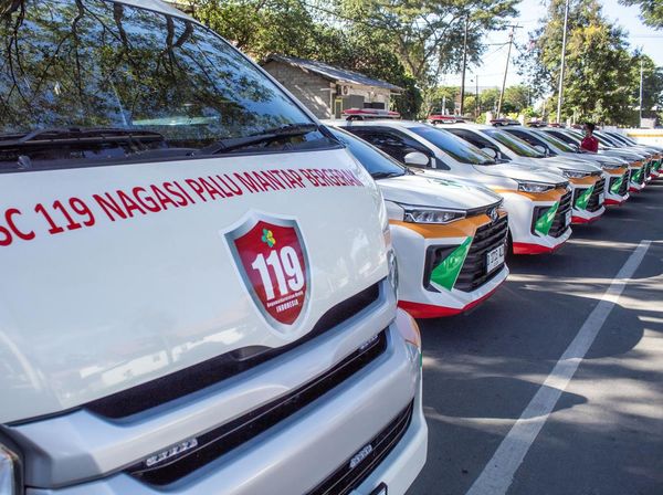 Kemenkes Berikan Bantuan Kendaraan untuk Puskesmas Keliling di Palu
