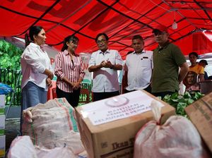 KKP Salurkan Bantuan untuk Korban Erupsi Gunung Ruang di Sulut