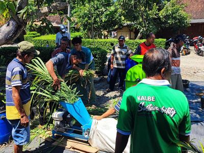Kolaborasi Tingkatkan Perekonomian dengan Berdayakan Masyarakat