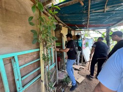 Polisi Robohkan Bangunan di Kampung Aceh Batam, Diduga Jadi Tempat Transaksi Narkoba