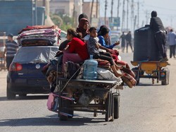 Video Warga Palestina Berbondong-bondong Tinggalkan Kamp Jabalia
