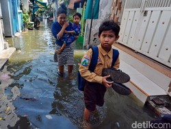 Banjir Rob Ancam Pesisir Jatim Sepekan ke Depan, Begini Wanti-wanti BMKG