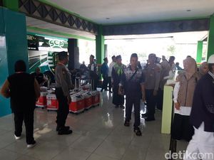 Ada Layanan Fast Track bagi Calon Haji, Per Kloter Butuh Waktu 2 Jam Ada Layanan Fast Track bagi Calon Haji, Per Kloter Butuh Waktu 2 Jam