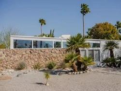 Mengenal Arsitektur Postmodern: Pengertian, Sejarah, dan Karakteristiknya