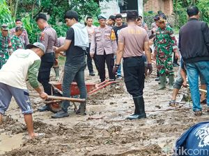 BPBD Ungkap Banjir-Longsor di Pinrang gegara Marak Aktivitas Pembukaan Lahan BPBD Ungkap Banjir-Longsor di Pinrang gegara Marak Aktivitas Pembukaan Lahan