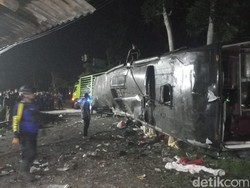 Rem Blong Diduga Jadi Penyebab Kecelakaan Maut Bus di Subang
