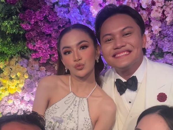 8 Gaya Artis di Pernikahan Mahalini dan Rizky Febian, Olla Ramlan Curi Atensi