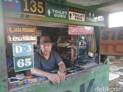 Ketekunan Topik Kang Stempel, Pernah Digusur-Menolak Ditinggal Zaman