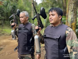 Menjelajahi Hutan Pinus Cikole dengan Paintball