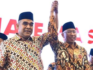 Muzani Perkenalkan Rahmat Mirzani Jadi Cagub Lampung dari Partai Gerindra Muzani Perkenalkan Rahmat Mirzani Jadi Cagub Lampung dari Partai Gerindra