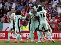 Comeback, Chelsea Hajar Nottingham Forest 3-2