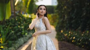 10 Inspirasi Gaun Pengantin Artis Indonesia Karya Hian Tjen